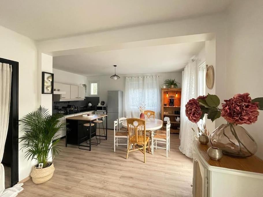 Superbe Appartement Avec Salle De Jeux Vaux-les-Saint-Claude Ngoại thất bức ảnh